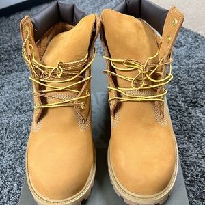 Timberland Premium boot 6 inch Waterproof (Wheat Nubuck)